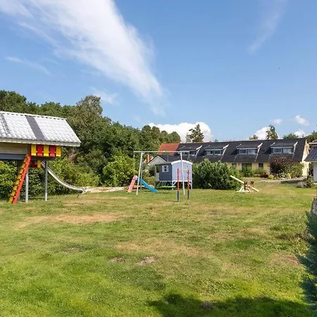 Kinderfreundliche In Idyllischer Lage By Interhome *