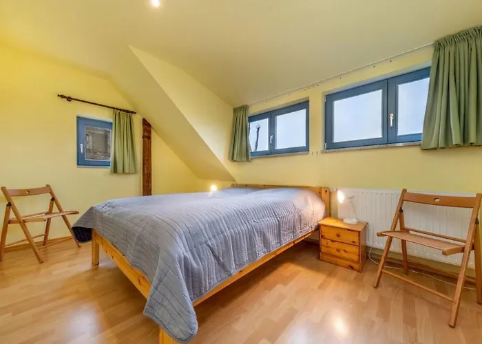 Kinderfreundliche In Idyllischer Lage By Interhome *